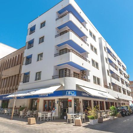 Apartments Niko Санта-Еулалія-дель-Ріо Екстер'єр фото