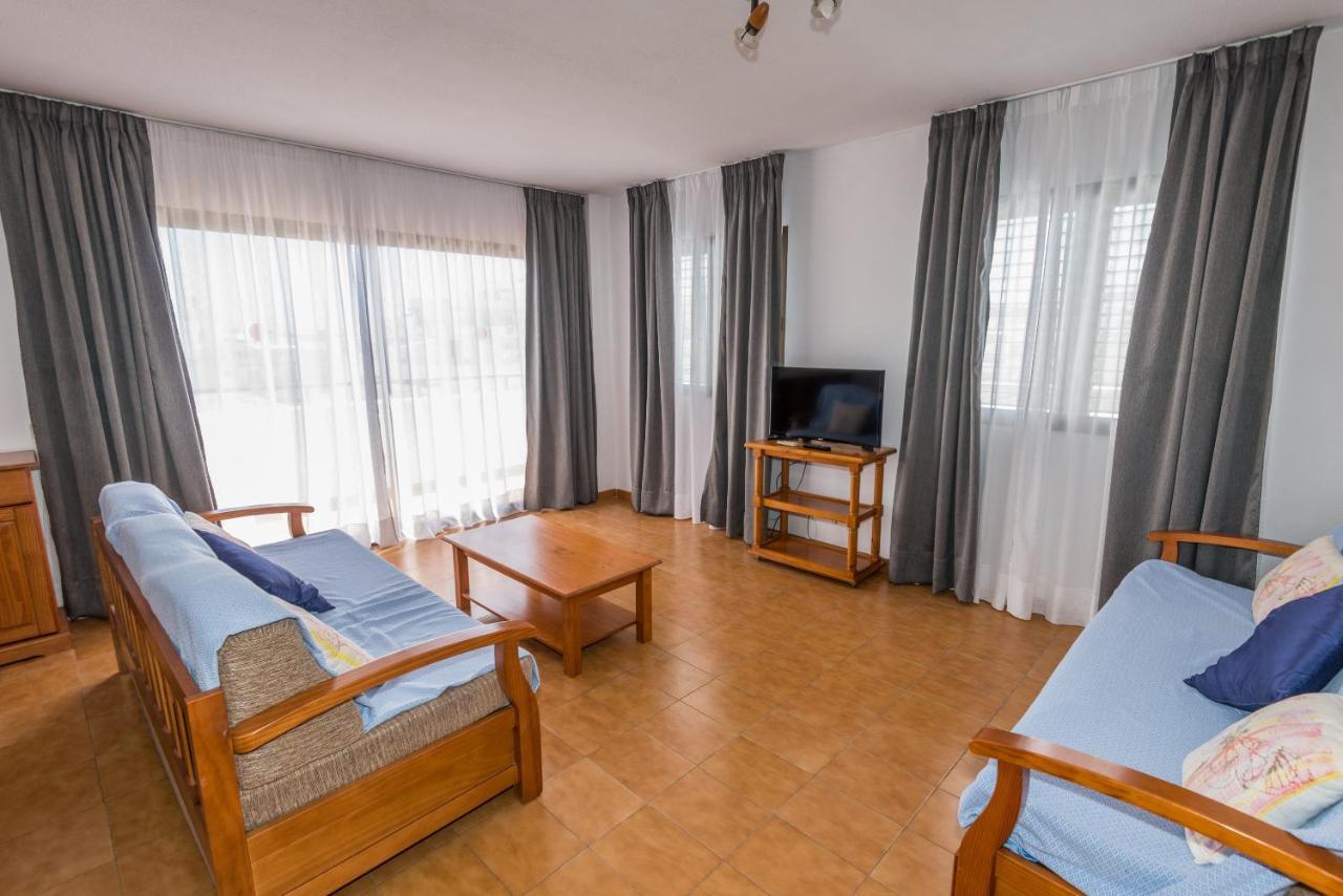 Apartments Niko Санта-Еулалія-дель-Ріо Екстер'єр фото
